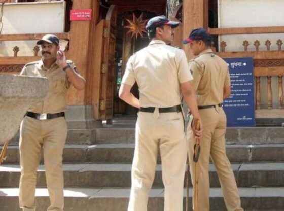 इंदापुर में सड़क पर कटा हुआ पैर मिलने के बाद पुलिस ने जांच शुरू की | पुणे समाचार