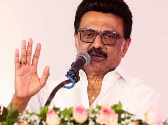 स्टालिन ने एसआईआर को समर्थन देने के लिए अन्नाद्रमुक को बेशर्म बताया, आरोप लगाया कि वह दिल्ली के हाथों बिक गई