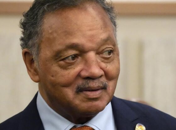 अश्वेत समानता की सशक्त आवाज रेव जेसी जैक्सन अस्पताल में भर्ती हैं