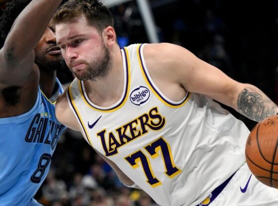 लुका डोंसिक की वापसी और लेकर्स को मेम्फिस में रोड जीत मिली