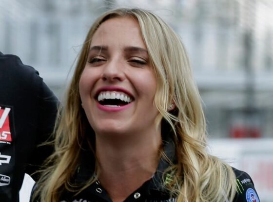 NHRA स्टार ब्रिटनी फ़ोर्स परिवार शुरू करने के लिए कदम उठा रही हैं