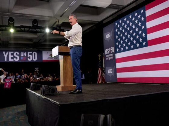 न्यूजॉम, प्रमुख डेमोक्रेट कांग्रेस के जिलों के पुनर्निर्धारण के बारे में विशेष चुनाव से पहले मतदाताओं को एकजुट करते हैं