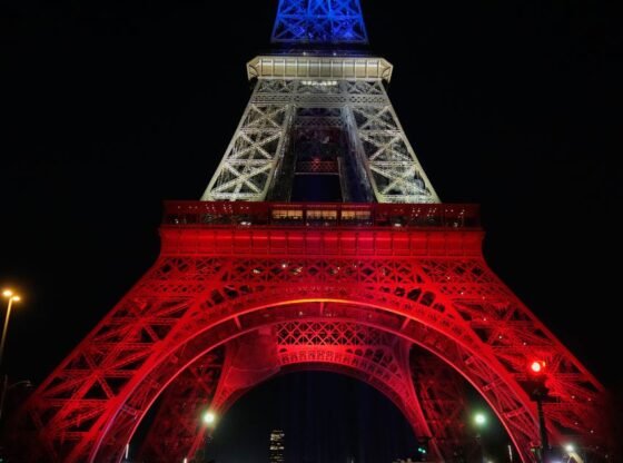 फ्रांस पेरिस हमले की आतंक की रात के 10 साल बाद पीड़ितों का सम्मान करता है