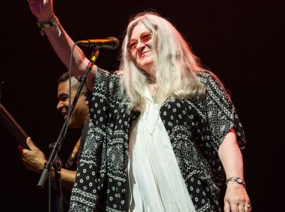 ग्रेटफुल डेड गायिका डोना जीन गॉडचौक्स-मैके का 78 वर्ष की आयु में निधन हो गया