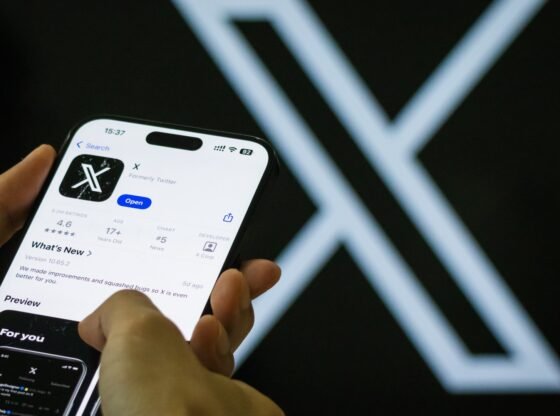 पिछले ब्लैकआउट के कुछ ही दिनों बाद वैश्विक आउटेज से हजारों लोगों के प्रभावित होने के कारण ट्विटर डाउन हो गया